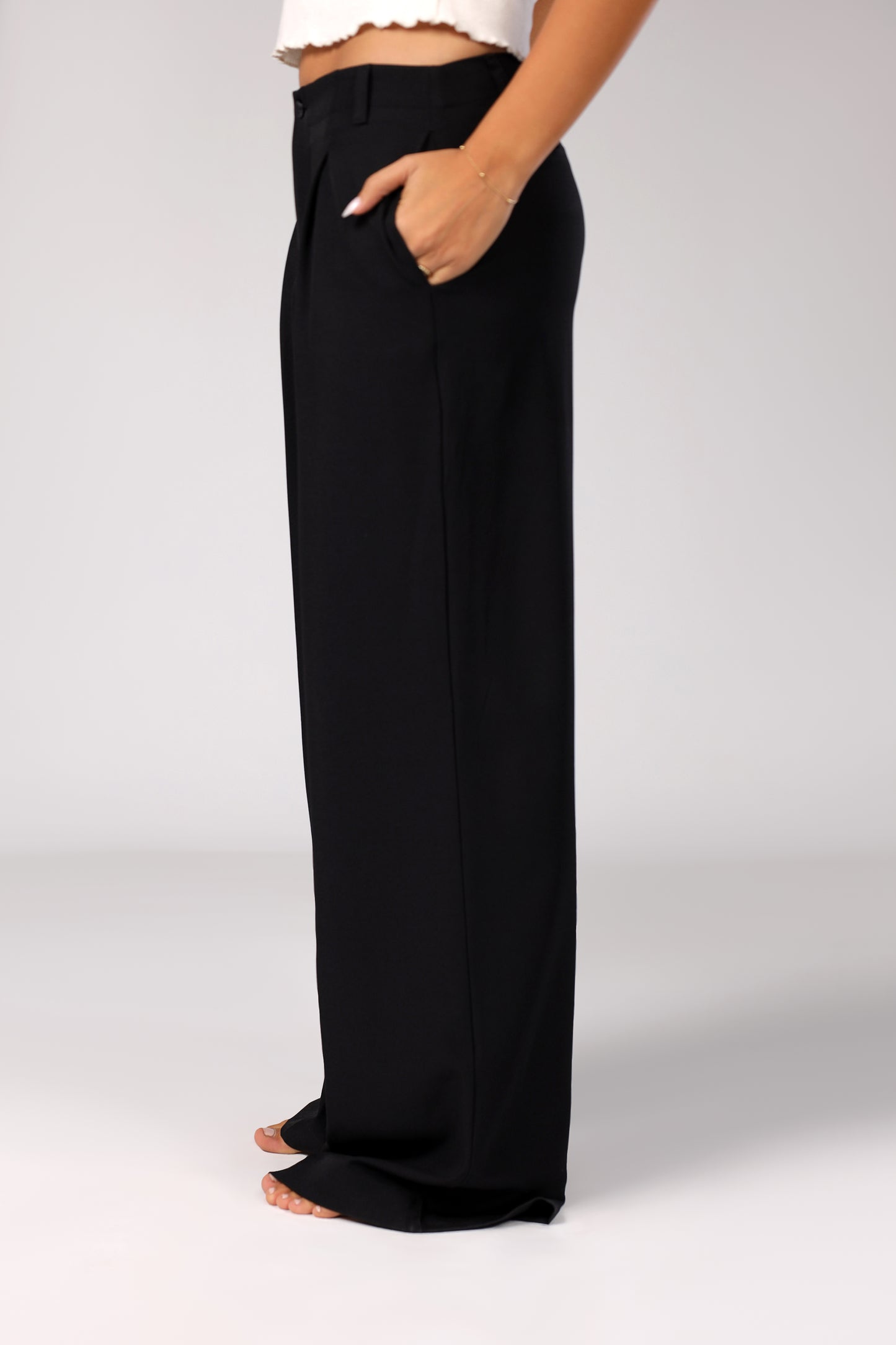 The Signature Tailored Pants