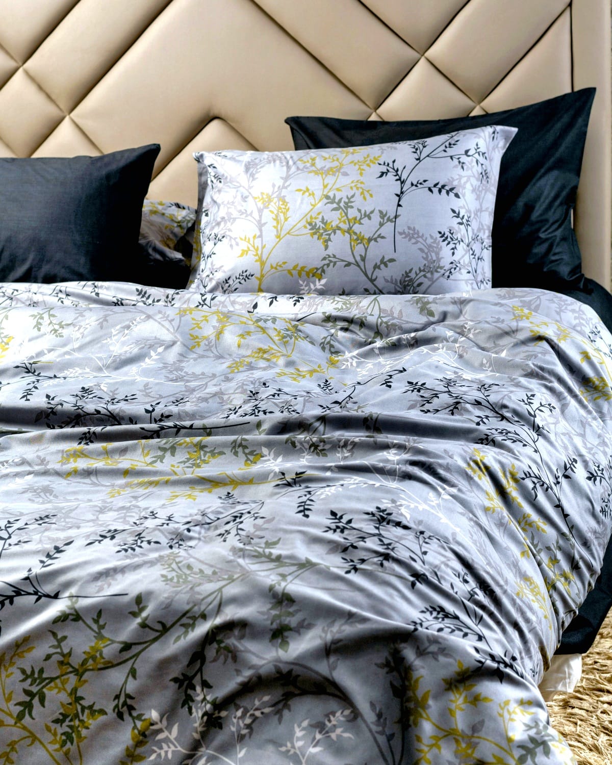 Elder leaf Duvet Cover